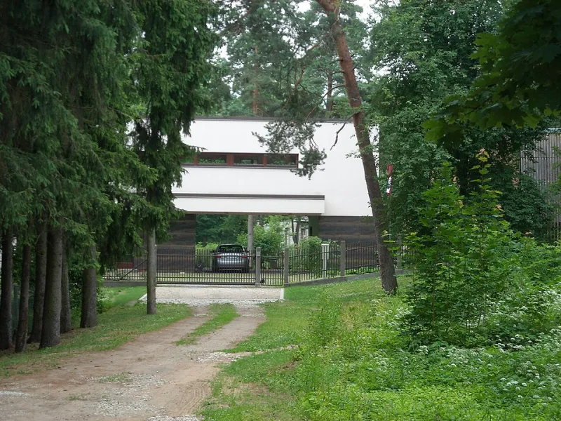 Built to Vanish: The Quiet Architecture of Websites That Don't Want to Be Found